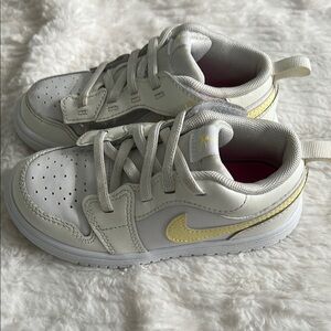 Kids air Jordan Nike  Sneakers White and Yellow